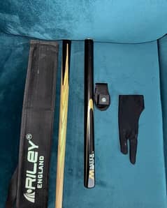 Master cue with chowk Holder and glove