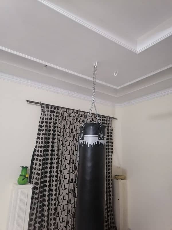 Boxing/Punching Bags with Gloves + Chain 4