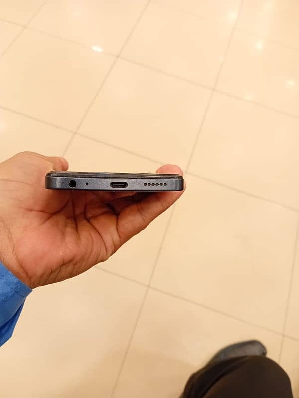 Infinix Smart 8pro 4+4/64gb 3