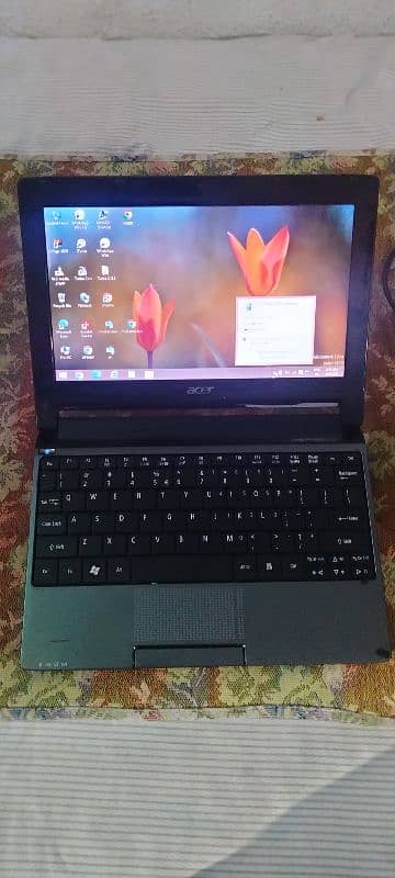 2gb/256gb Accer laptop mini 11