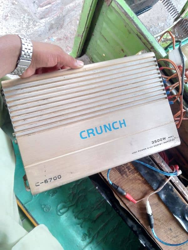 Crunch car amplifier 0