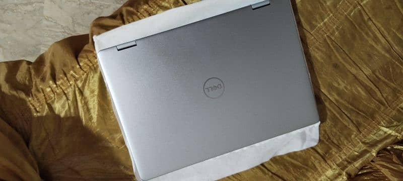 Dell Inspiron 16 7640 2 13