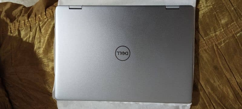 Dell Inspiron 16 7640 2 16