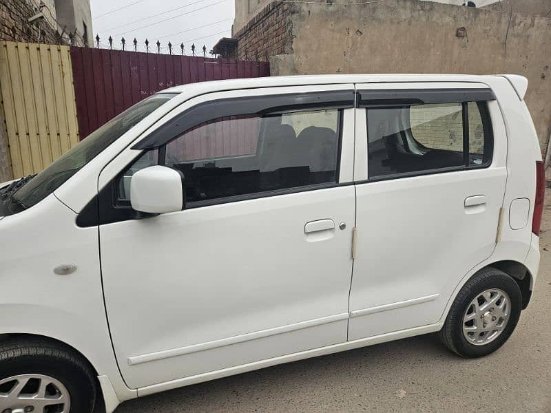 Suzuki Wagon R 2022 1