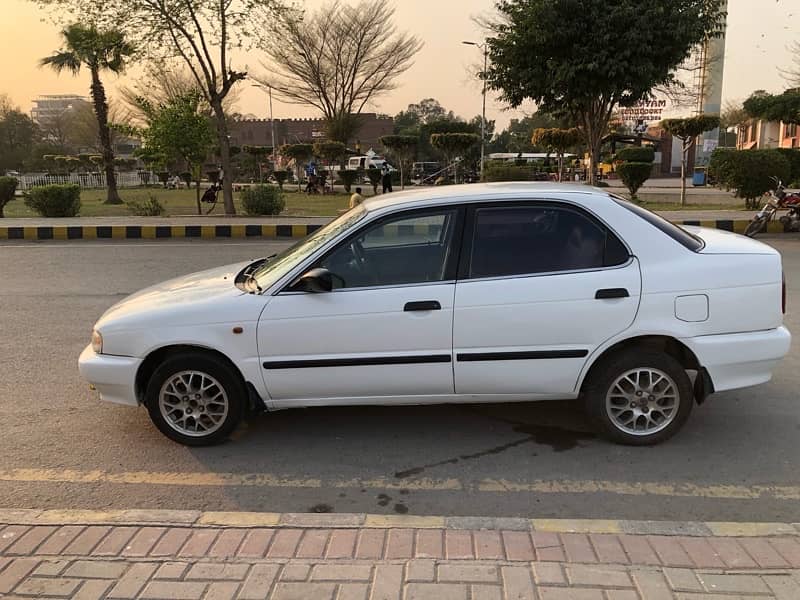 Suzuki Baleno 2000 4