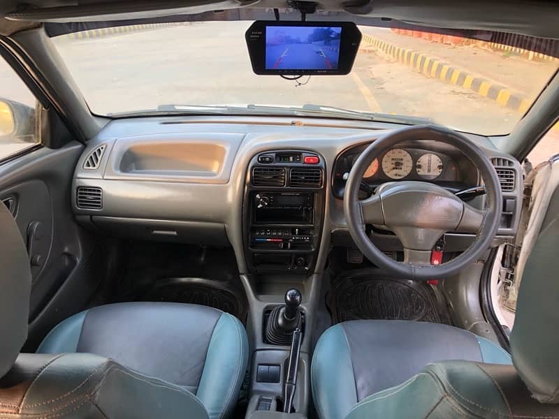 Suzuki Baleno 2000 8