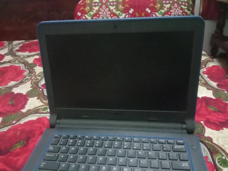 Laptop for sale Latitude 3340 0