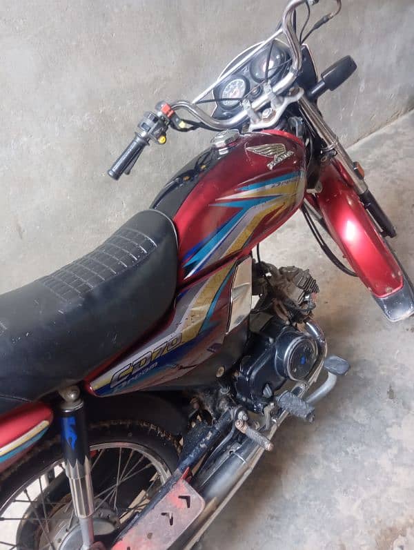 honda dream condition 10 by 9. fast owner name  all document  ok 2