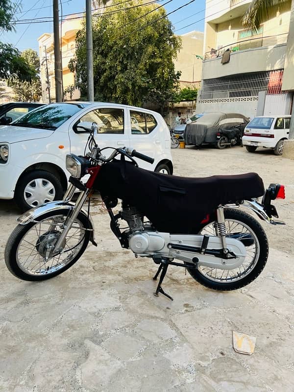 Honda 125 Karachi Number 0