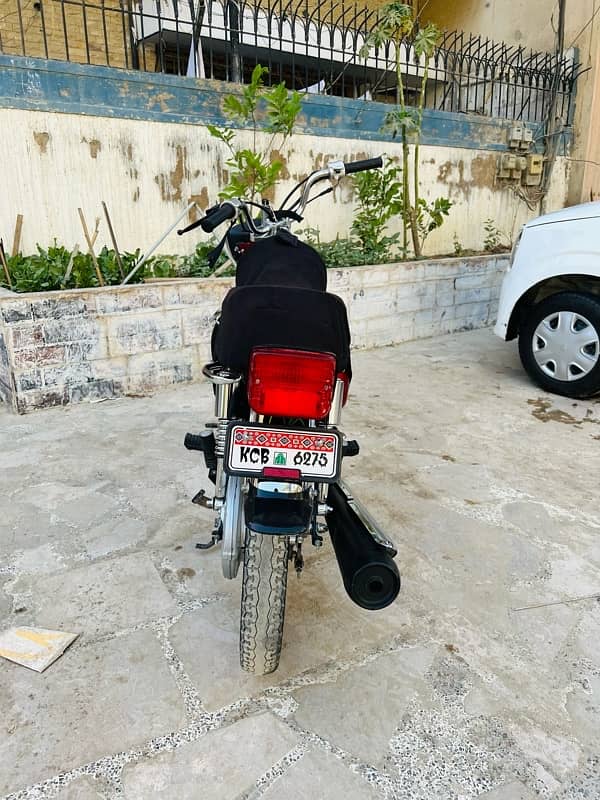 Honda 125 Karachi Number 1