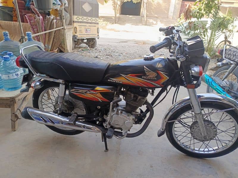 Honda 125 model 2021 clean bike 0