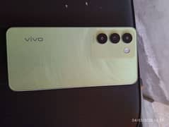 vivo y100