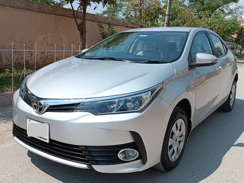 Toyota Corolla GLI 2018 1.3 Automatic Brand new 3