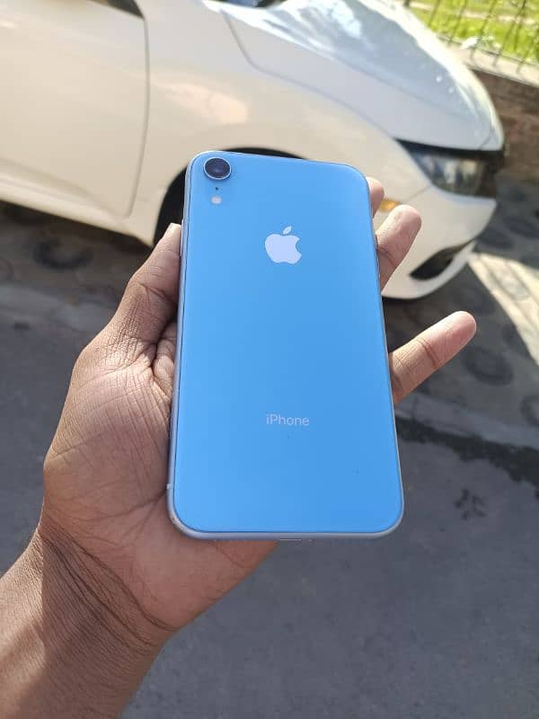 iphone XR No PTA  256gb factory unlock 2