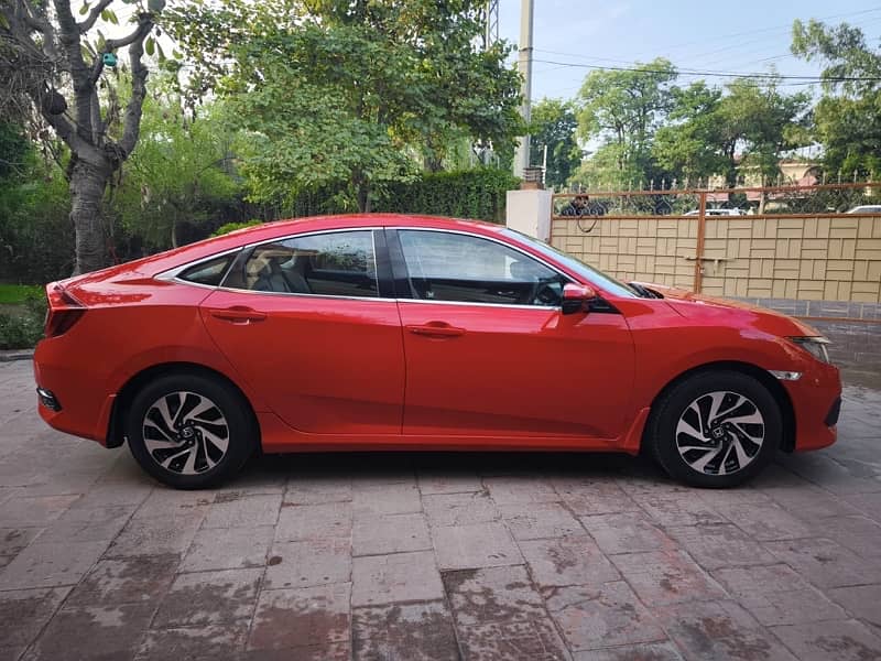 Honda Civic Oriel 2017 10