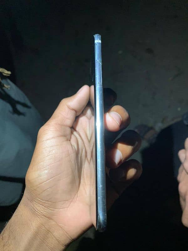 LG V40 NON PTA 10/10 BACK PY LAMINATION LAGA HUA HY 2