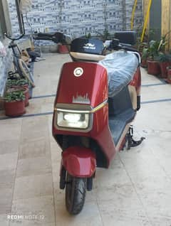 <[ RAMZA A700 ]>  (100 Km)-Range (ELECTRIC SCOOTER)