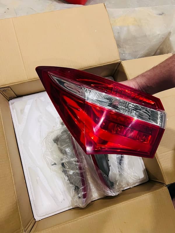 Toyota Corolla 2016 genuine back lights 0