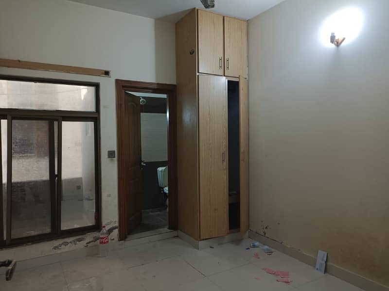 2 Bedroom Flat for Rent in G-15 Markaz 4