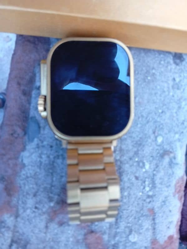 finder G9 ultra pro golden smart watch 1