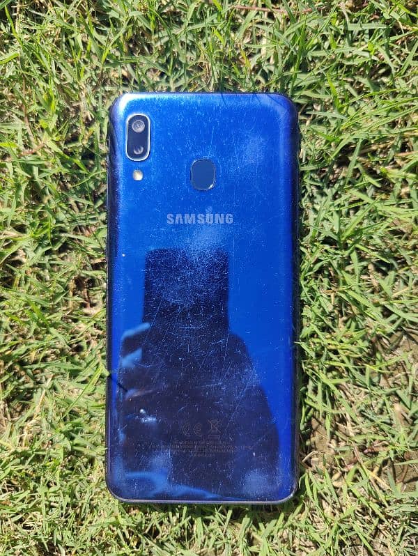 Samsung galaxy A20 PTA approved 3/32 gb 2