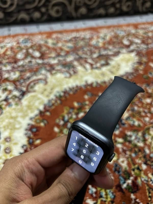 Apple watch series 4 44mm with box 4