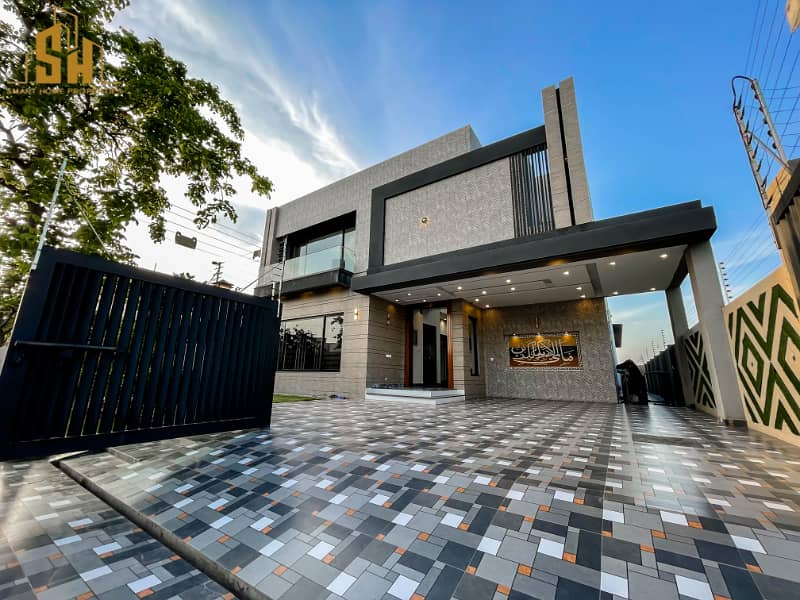 Beautiful Designed 1 Kanal Modern House For Sale In DHA Phase 7 2