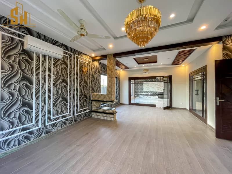 Beautiful Designed 1 Kanal Modern House For Sale In DHA Phase 7 11