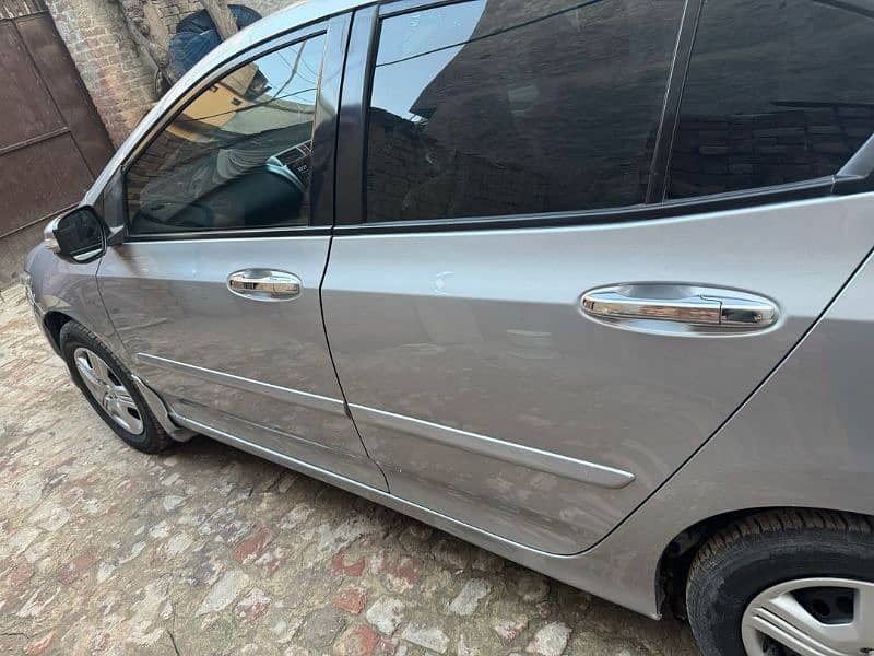 Honda City IVTEC 2017 total genion car 1.5 hai 5