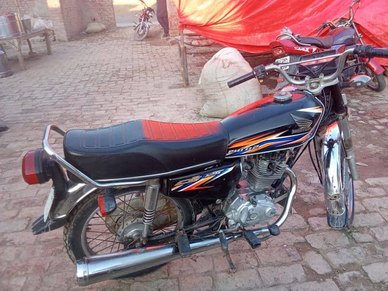 Honda 125 sale price 135000 final document clear all 4