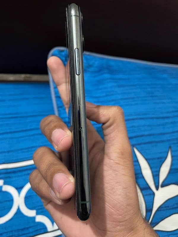 Iphone 11 pro 64gb pta approved 4