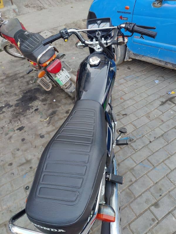 Honda 125 For Sale In Good Condition. 7