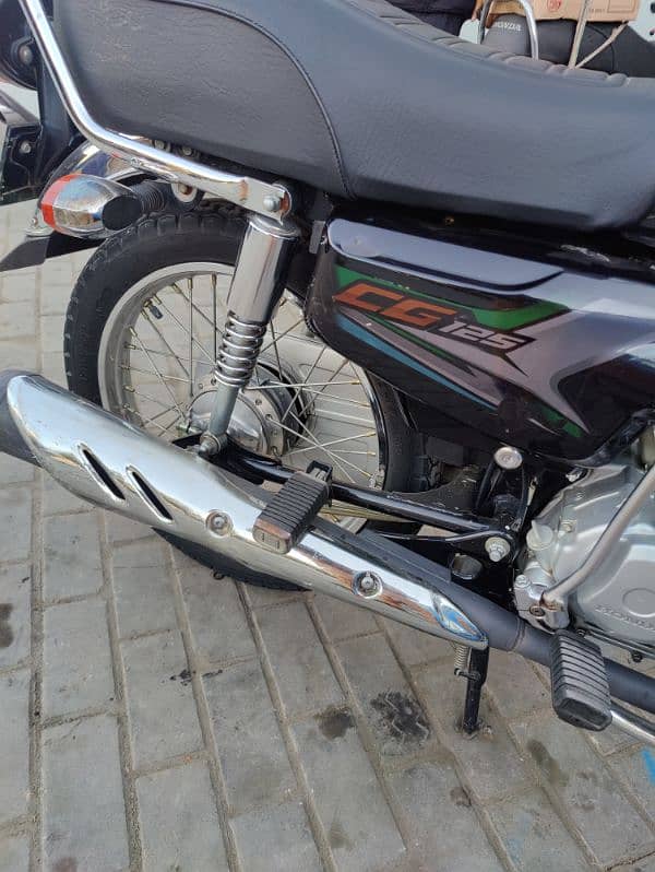 Honda 125 For Sale In Good Condition. 9