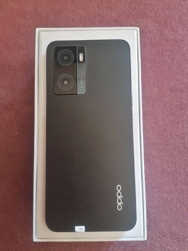 oppo a57 8+4 ram 256 rom urgent sell only series person contect 2