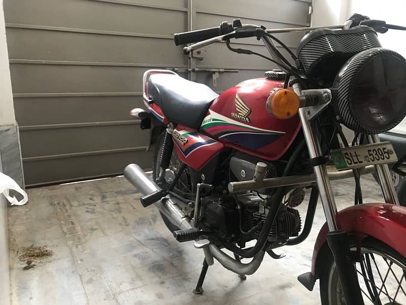 Honda 100 Smooth drive comfortable ride 1