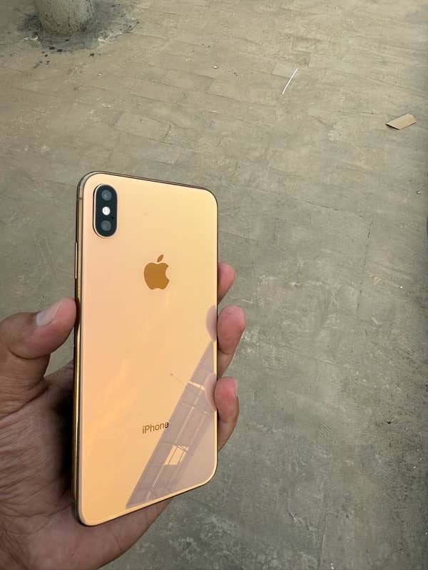 iphone xs max 1