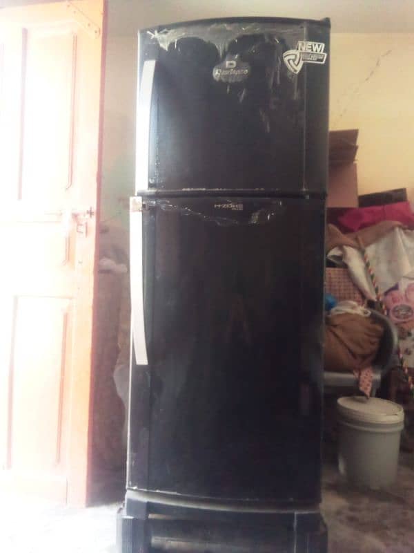 Dawlance medium size refrigerator for sale 1