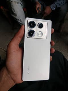 Infinix Note 40