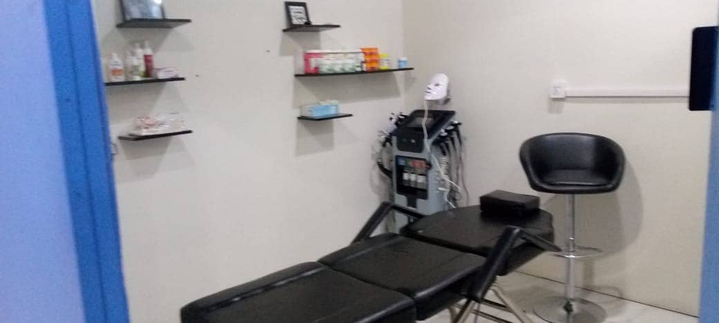 Urgent Aesthetic clinic setup for sale 8