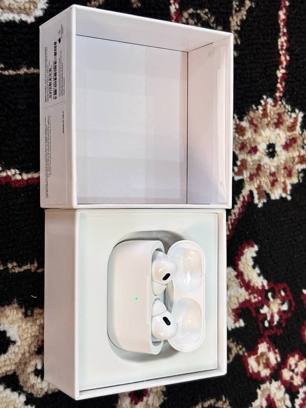 APPLE AIRPODS PRO 2 4