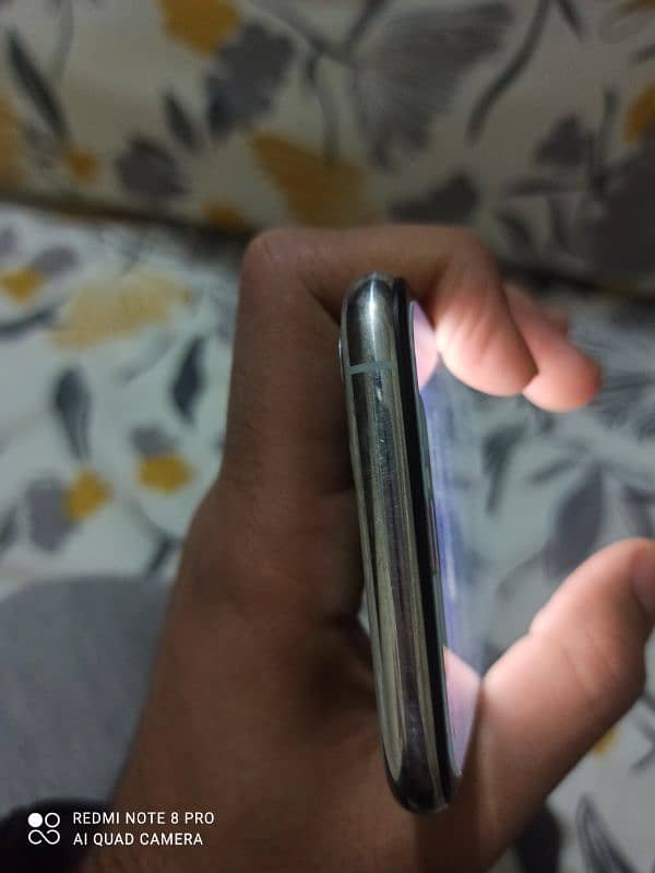 Iphone 11 pro PTA Approved 256 gb 4