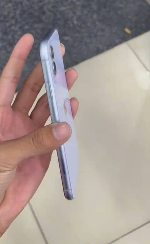 iphone 11 (64) Factory 3