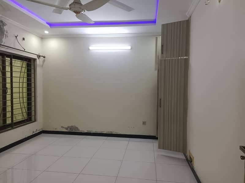 14 Marla Ground Portion for Rent in G-15 Islamabad 7