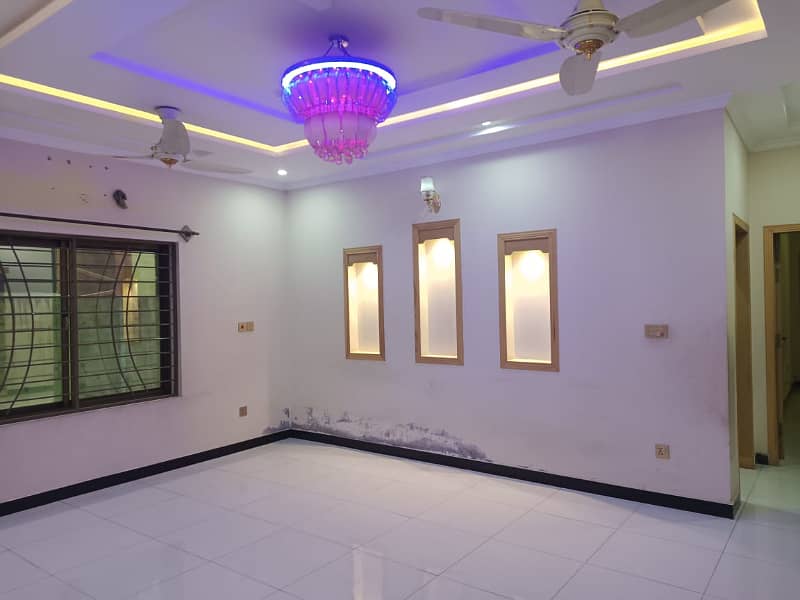 14 Marla Ground Portion for Rent in G-15 Islamabad 8