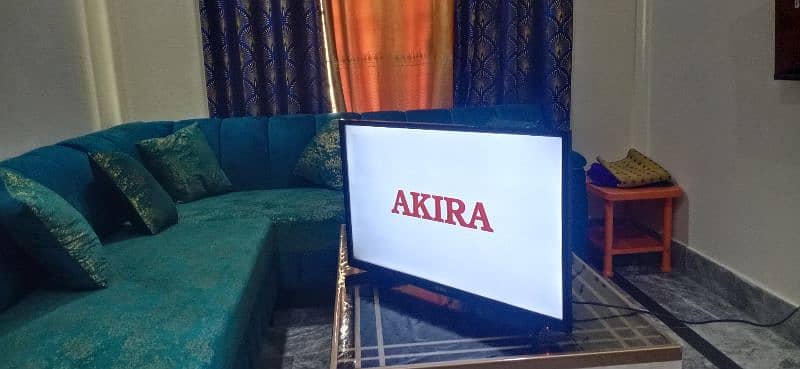 AKIRA LED TV 0