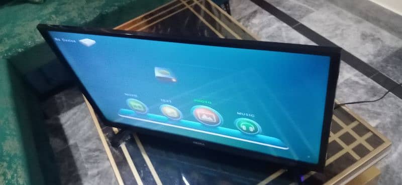 AKIRA LED TV 2