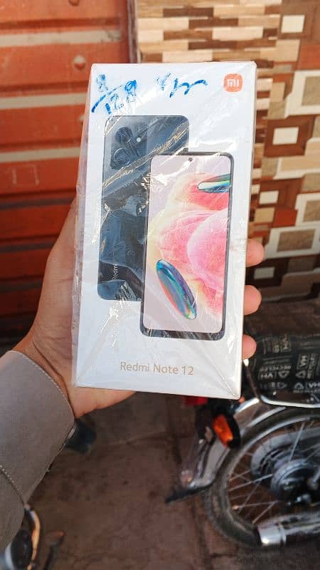 Redme Note 12 8GB RAM 128 GB memory 2