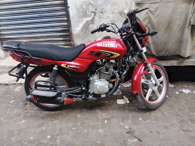 Suzuki 110s good condition me new condition ha abi 0