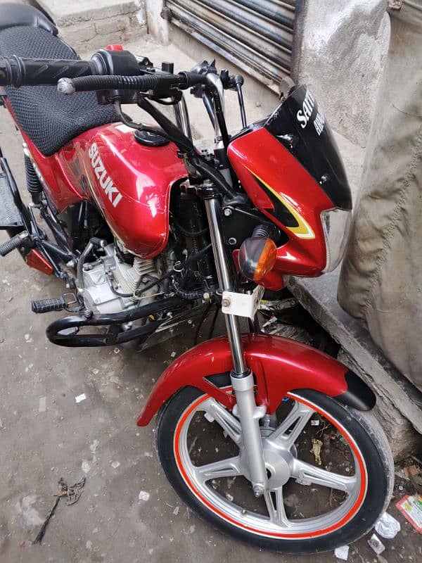 Suzuki 110s good condition me new condition ha abi 3