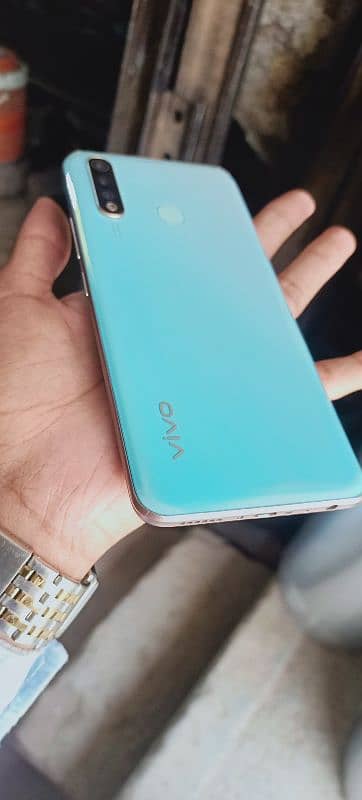 vivo y19 with box 8gb ram 256gb memory 1